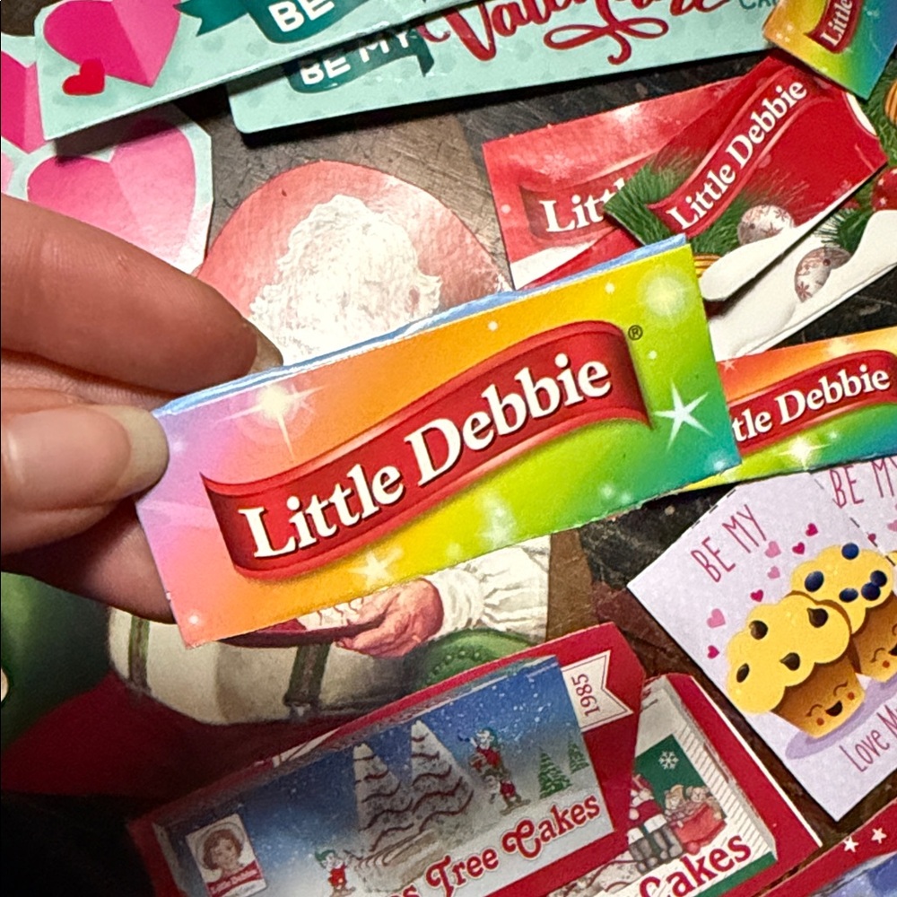 Little Debbie junk journal, scrapbooking, art projects Valentine's and Christmas